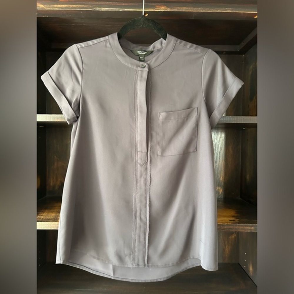 Vera Wang Simply Vera Gray Top | Petite XS | Pope Collar Half Button Semi-Shee